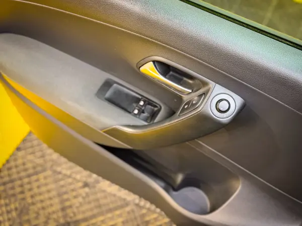 Volkswagen Polo 1.2 TDi Confortline 28