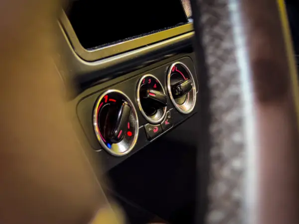 Volkswagen Polo 1.2 TDi Confortline 27