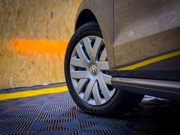 Volkswagen Polo 1.2 TDi Confortline 8