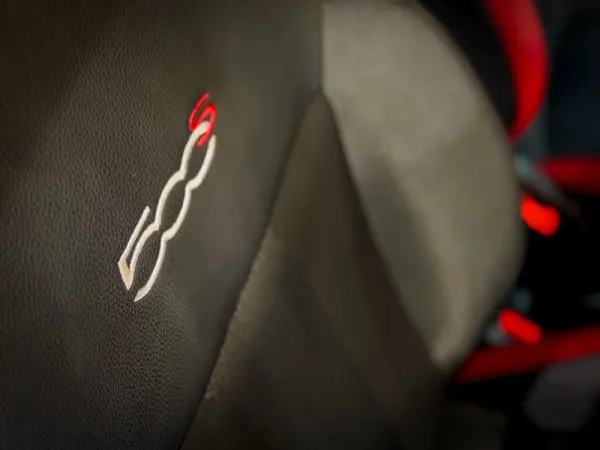 Fiat 500 0.9 8V TwinAir S&S Mirror 16