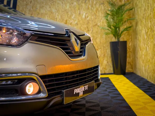 Renault Captur 1.0 TCe Intens 4