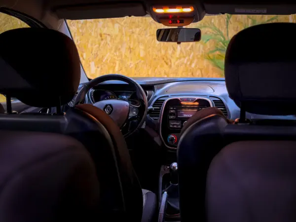 Renault Captur 1.0 TCe Intens 24