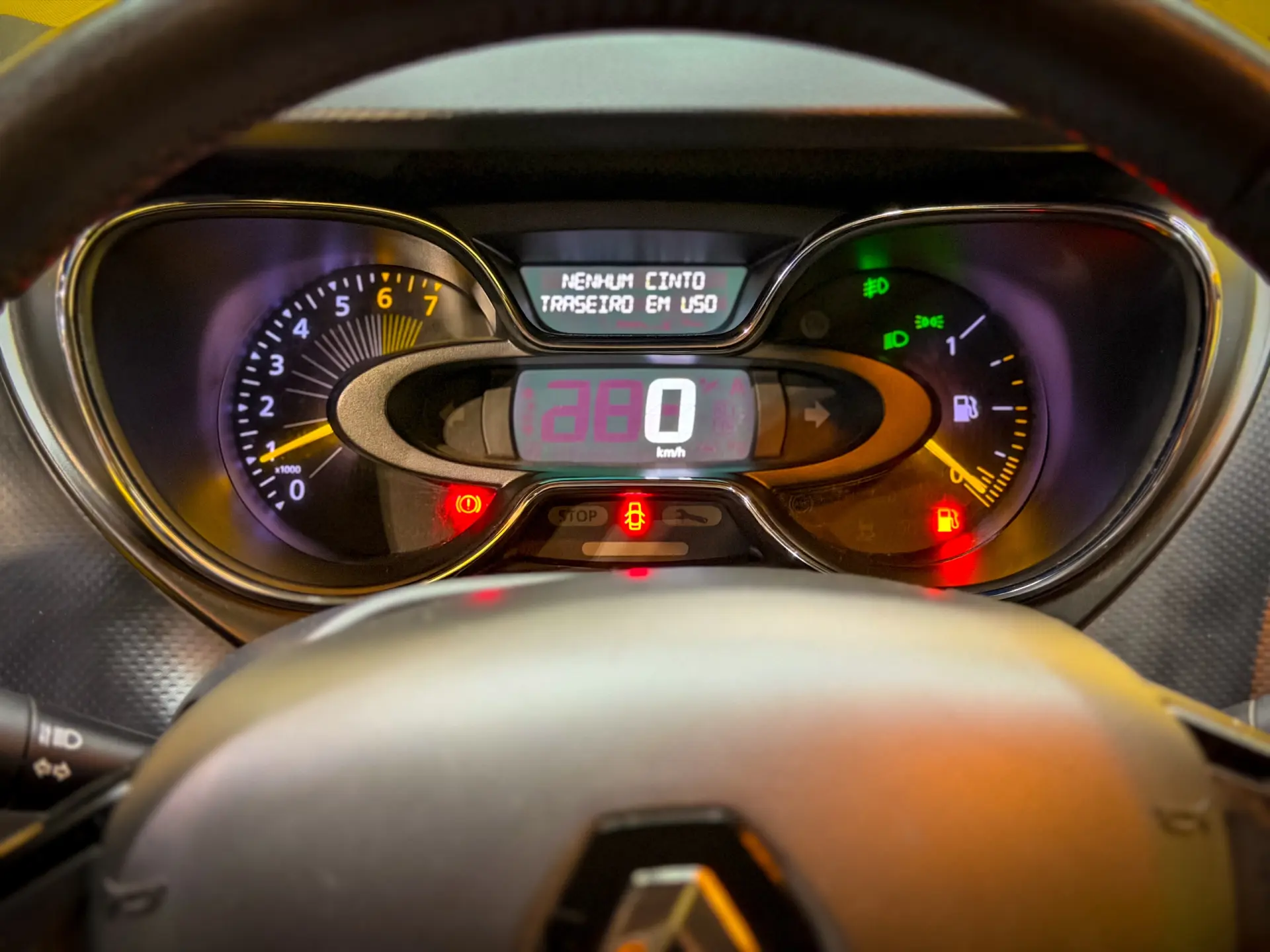 Renault Captur 1.0 TCe Intens 32