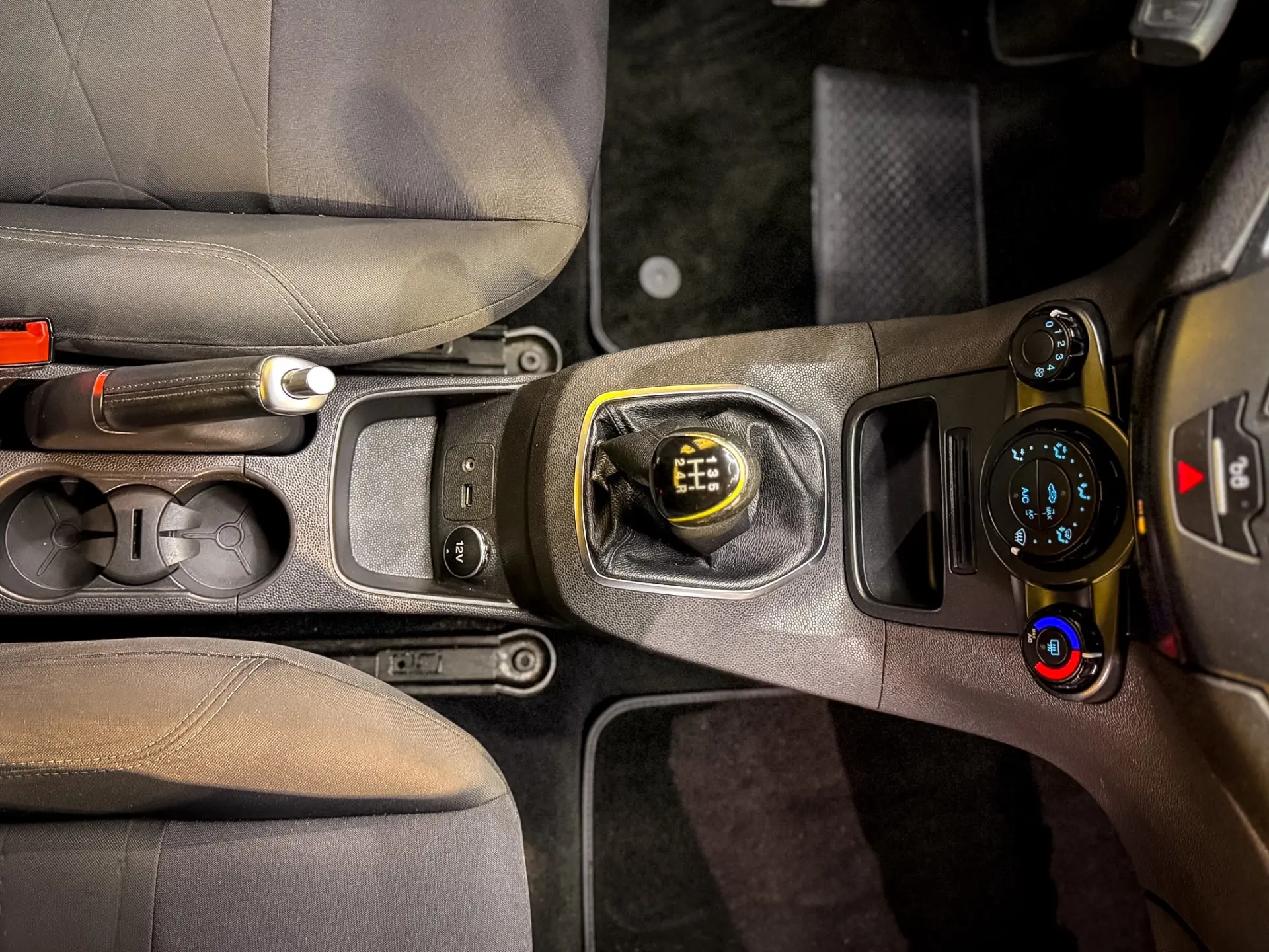 Ford Fiesta 1.5 TDCi Trend 15