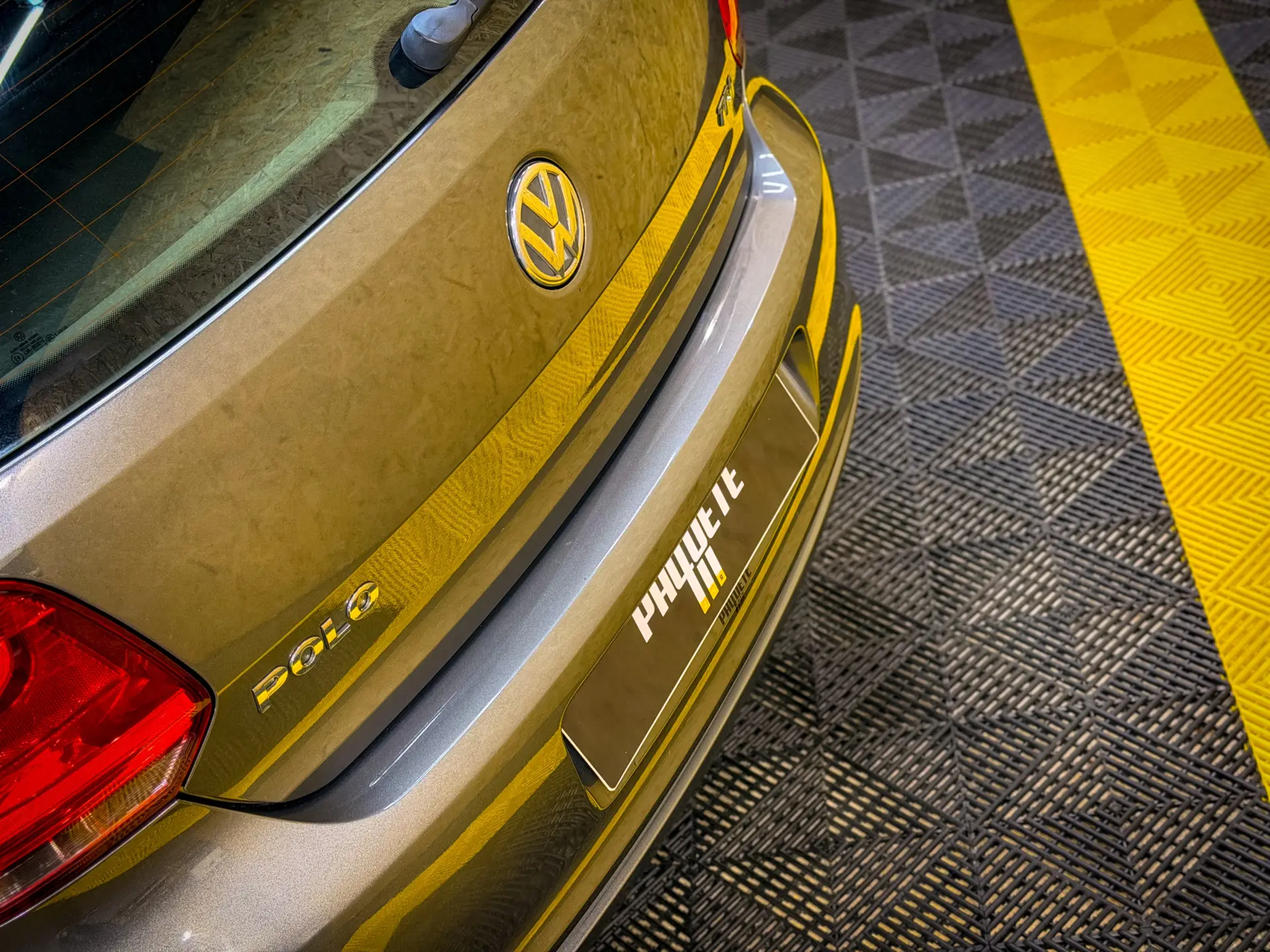 Volkswagen Polo 1.2 TDi Confortline 21