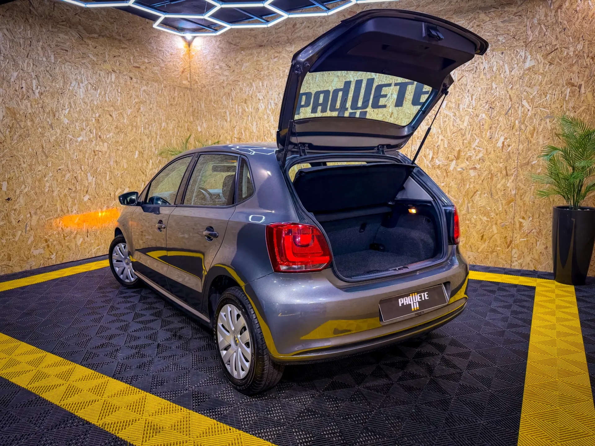 Volkswagen Polo 1.2 TDi Confortline 30