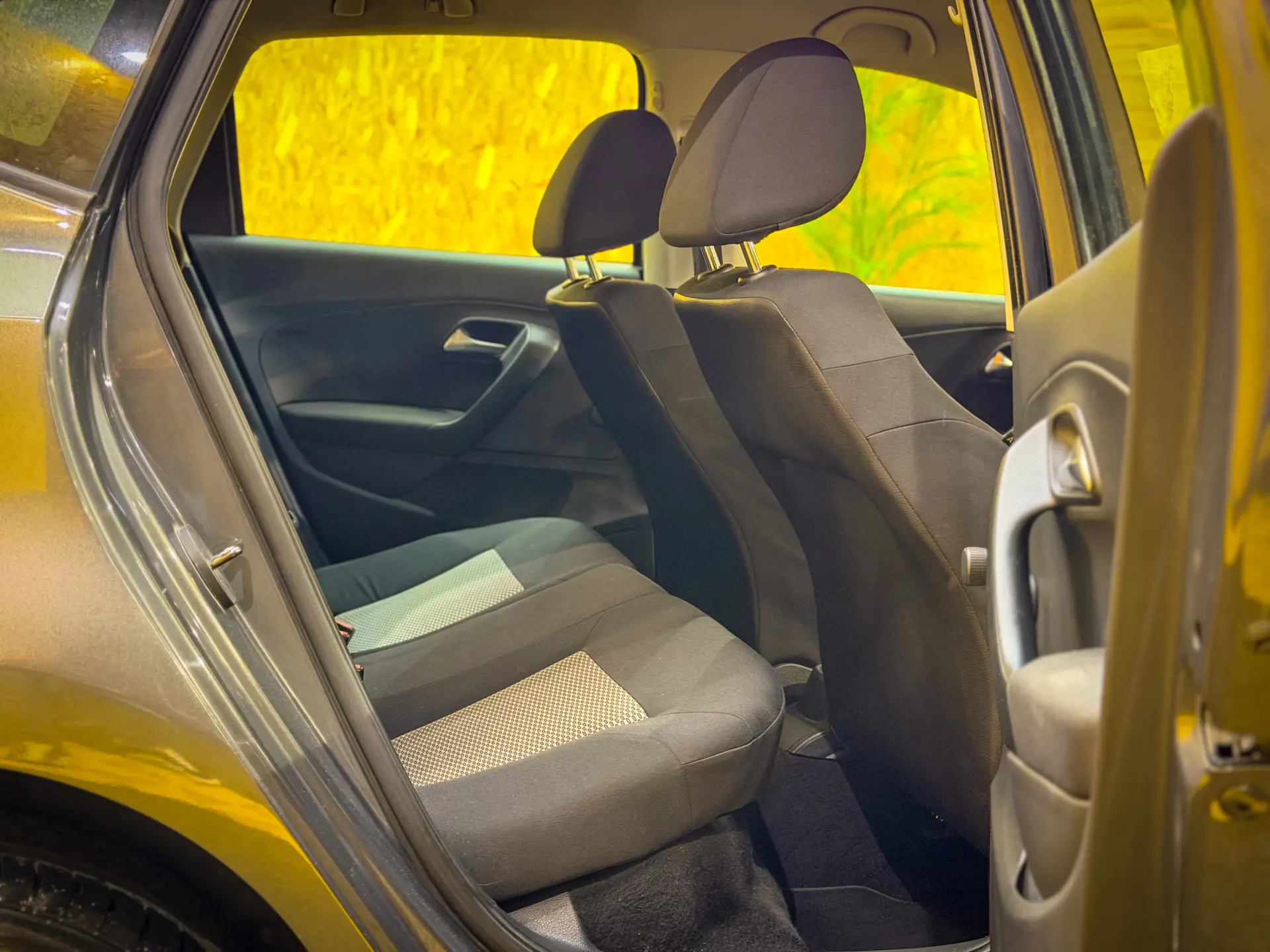 Volkswagen Polo 1.2 TDi Confortline 11