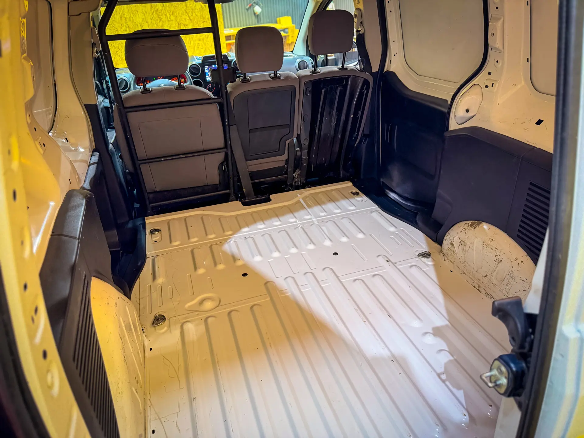 Peugeot Partner 1.6 HDi Confort 12