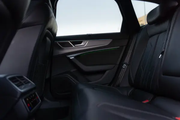 Audi A6 Avant 55 TFSIe quattro S line S tronic 26