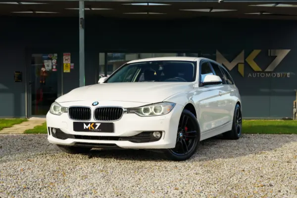 BMW 318 d Line Sport 1