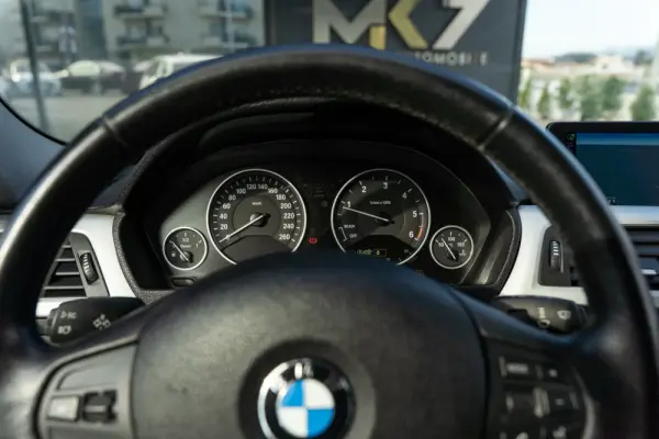 BMW 318 d Line Sport 24