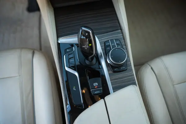 BMW 520 d Line Luxury Auto 10