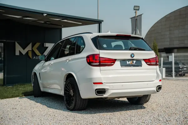 BMW X5 40 d xDrive Pack M 4
