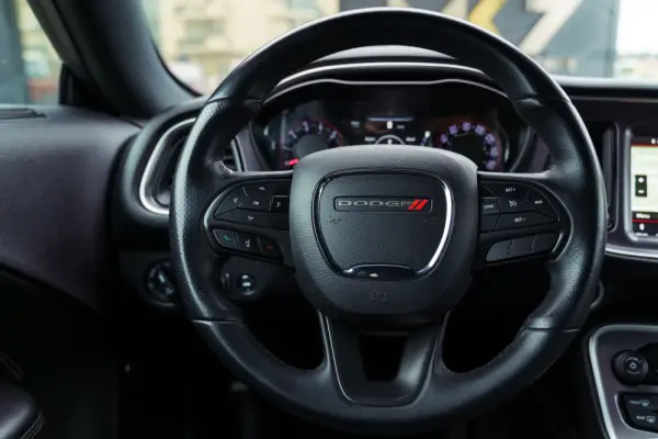 Dodge Challenger Auto SXT Plus 13