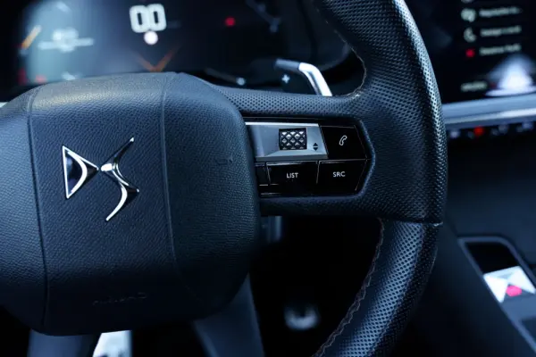 DS DS7 Crossback 2.0 BlueHDi Performance Line EAT8 21