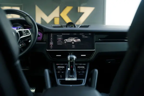 Porsche Cayenne Coupé E-Hybrid Platinum Edition 31