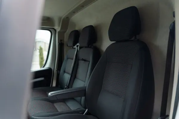 Peugeot Boxer 2.2 BlueHDi 335 L2 CD 6