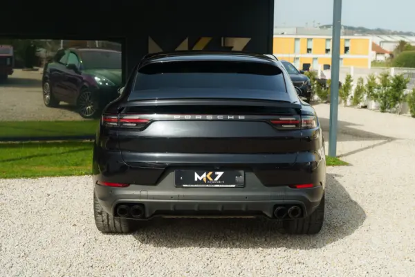 Porsche Cayenne Coupé E-Hybrid Platinum Edition 6