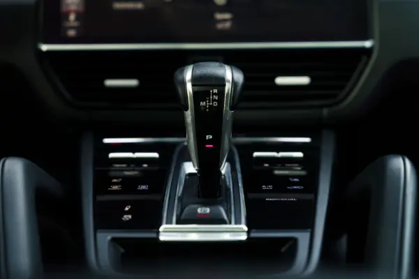 Porsche Cayenne Coupé E-Hybrid Platinum Edition 34