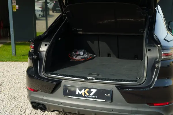 Porsche Cayenne Coupé E-Hybrid Platinum Edition 19