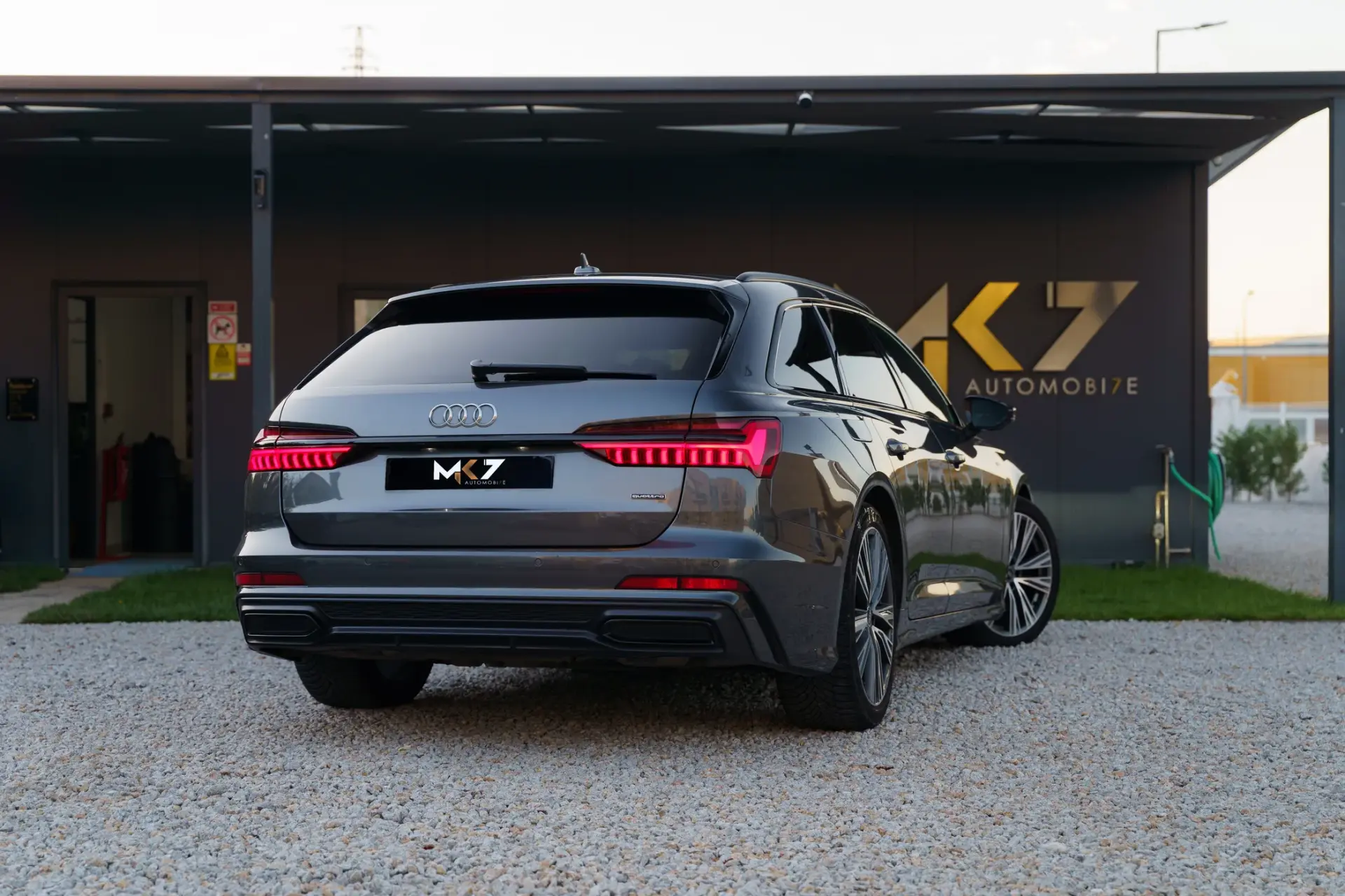 Audi A6 Avant 55 TFSIe quattro S line S tronic 3