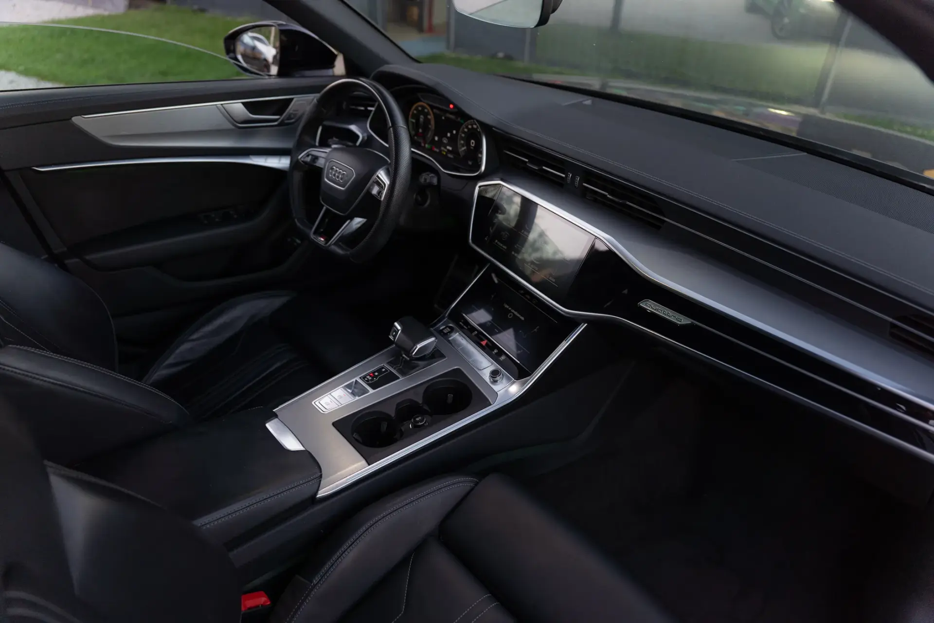 Audi A6 Avant 55 TFSIe quattro S line S tronic 7