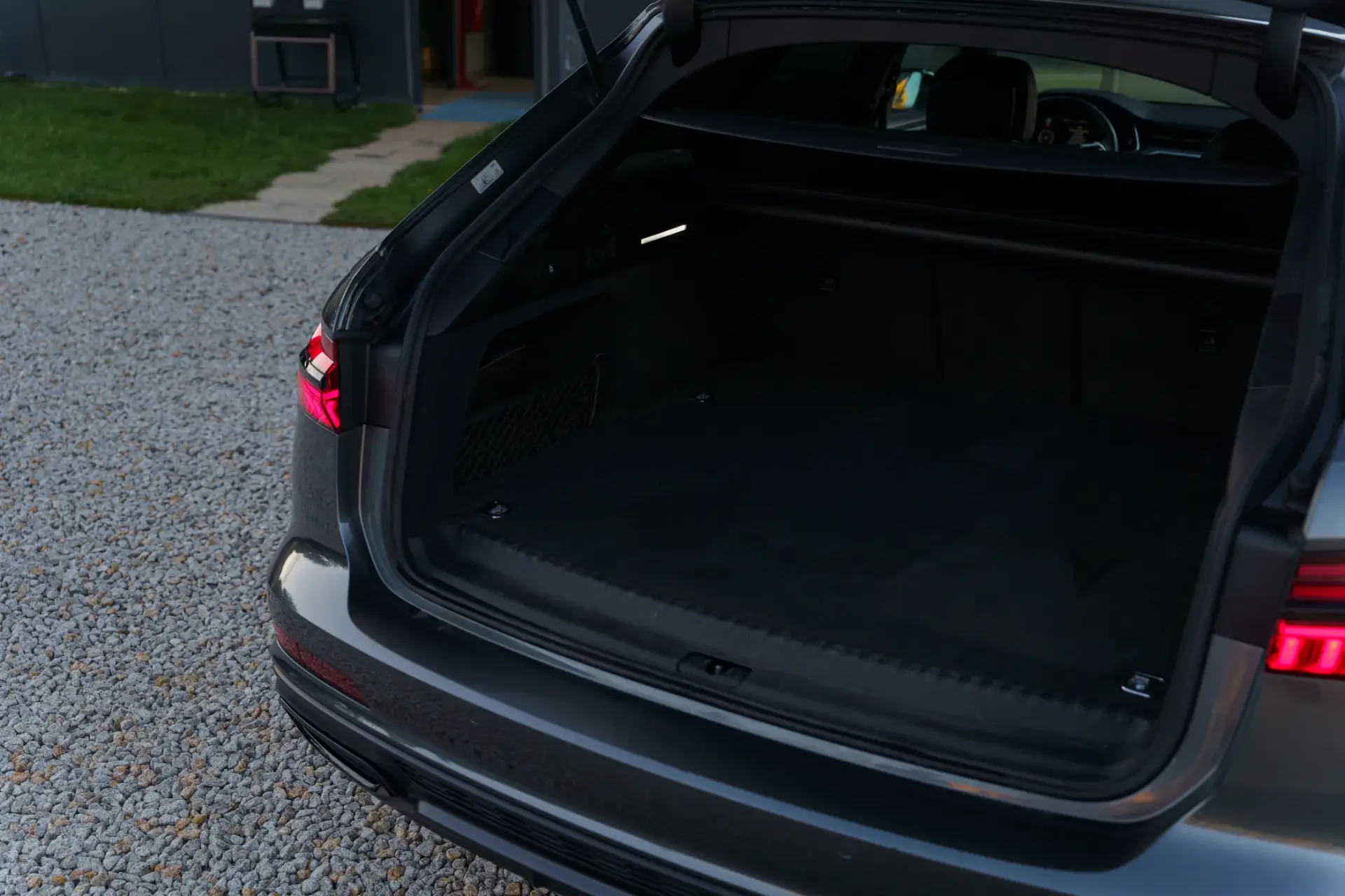 Audi A6 Avant 55 TFSIe quattro S line S tronic 30