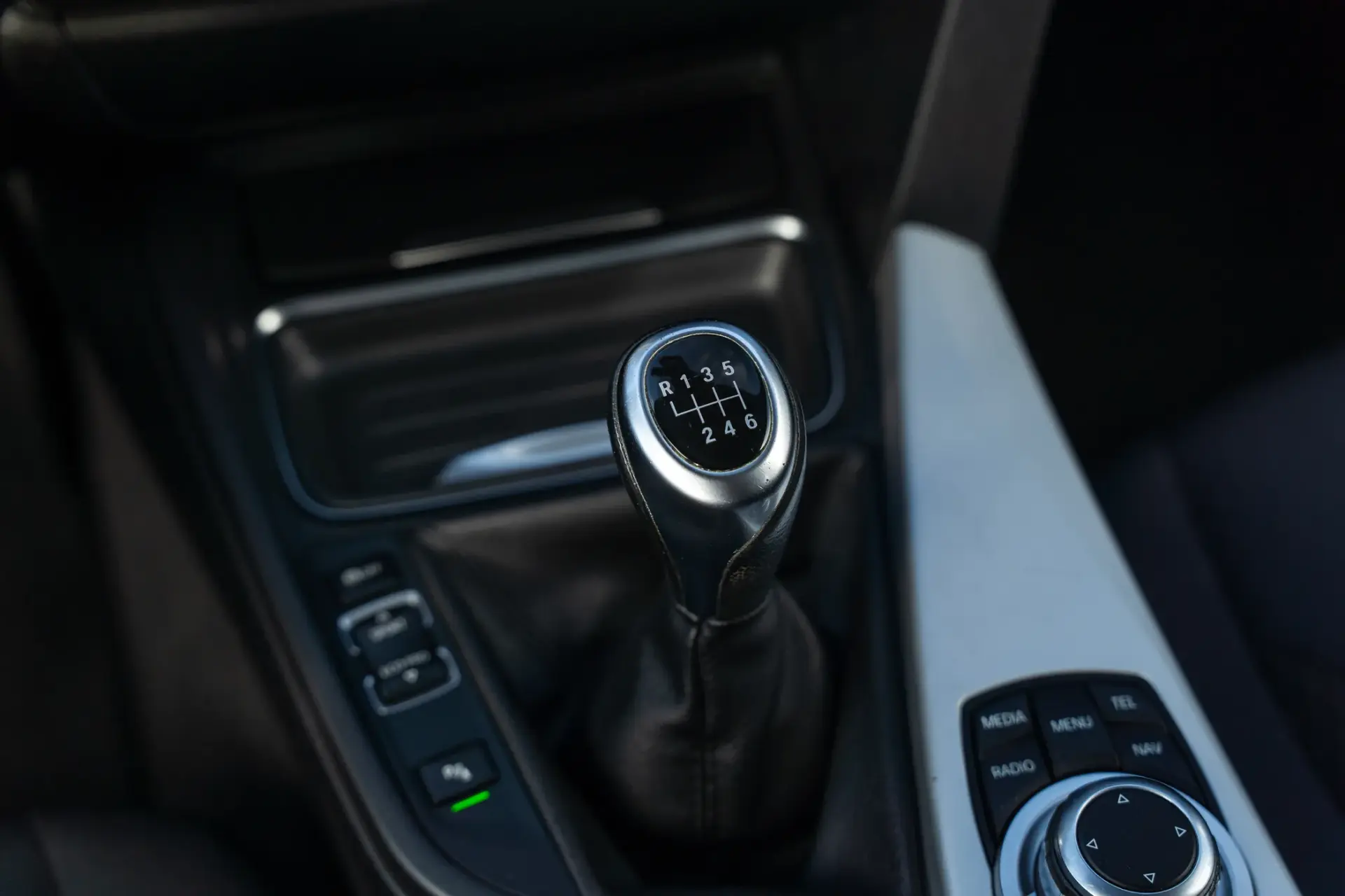 BMW 318 d Line Sport 15