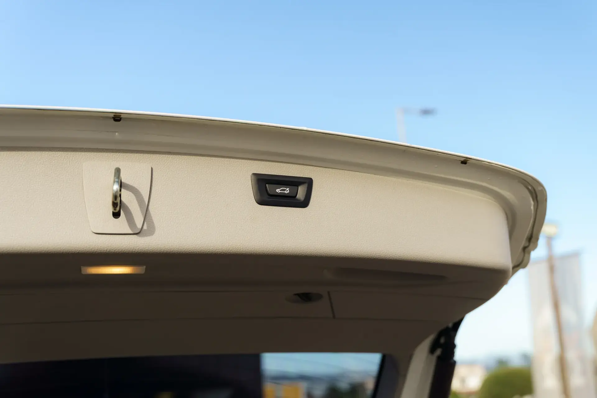 BMW 318 d Line Sport 16