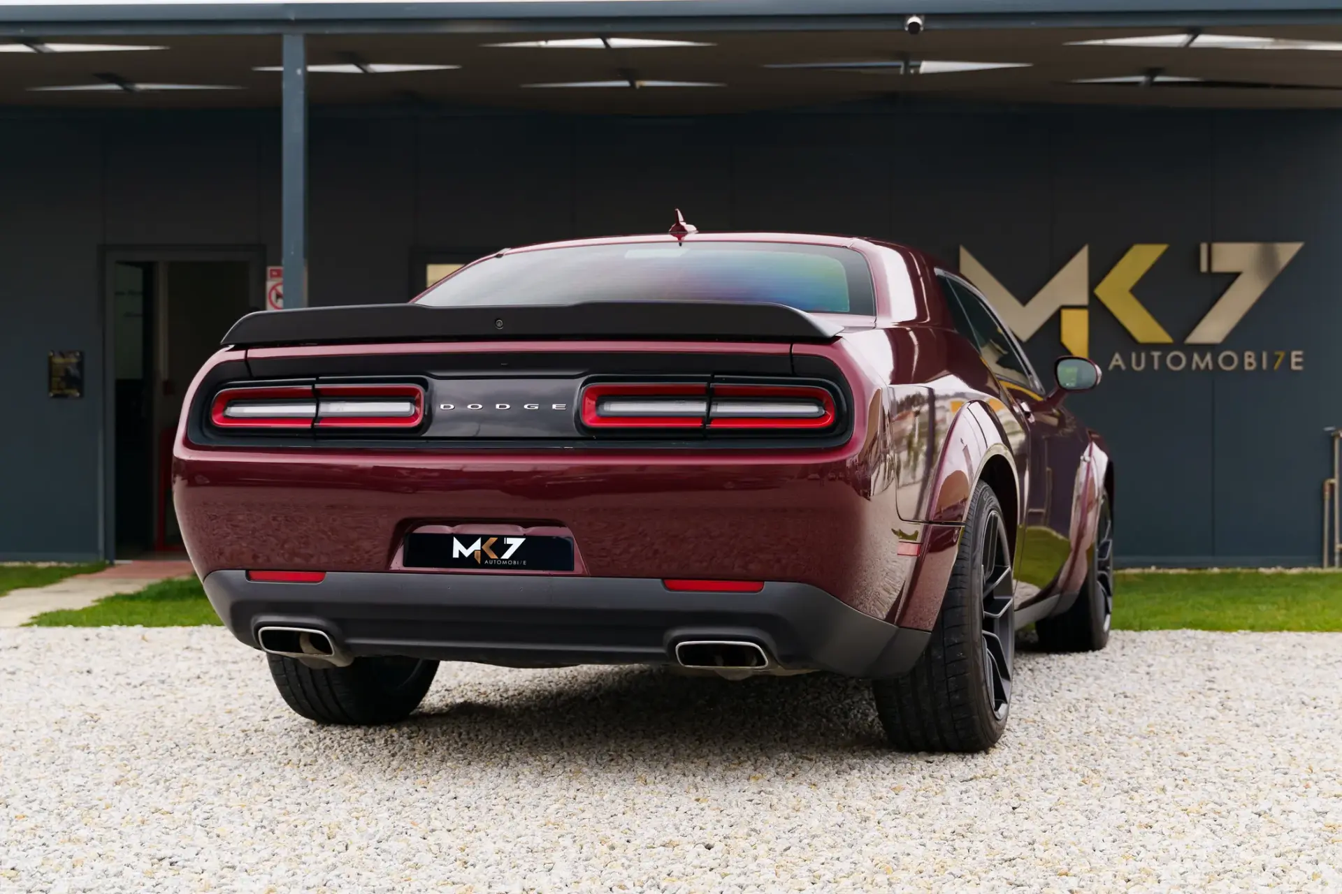 Dodge Challenger Auto SXT Plus 5