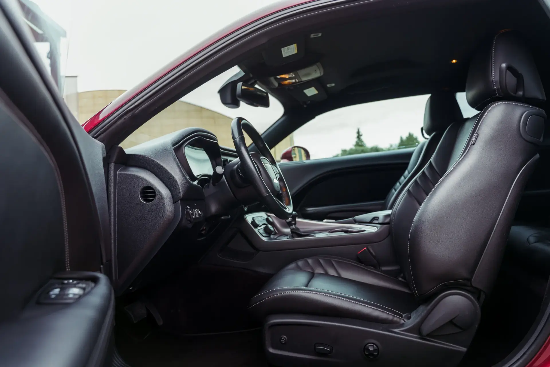 Dodge Challenger Auto SXT Plus 19