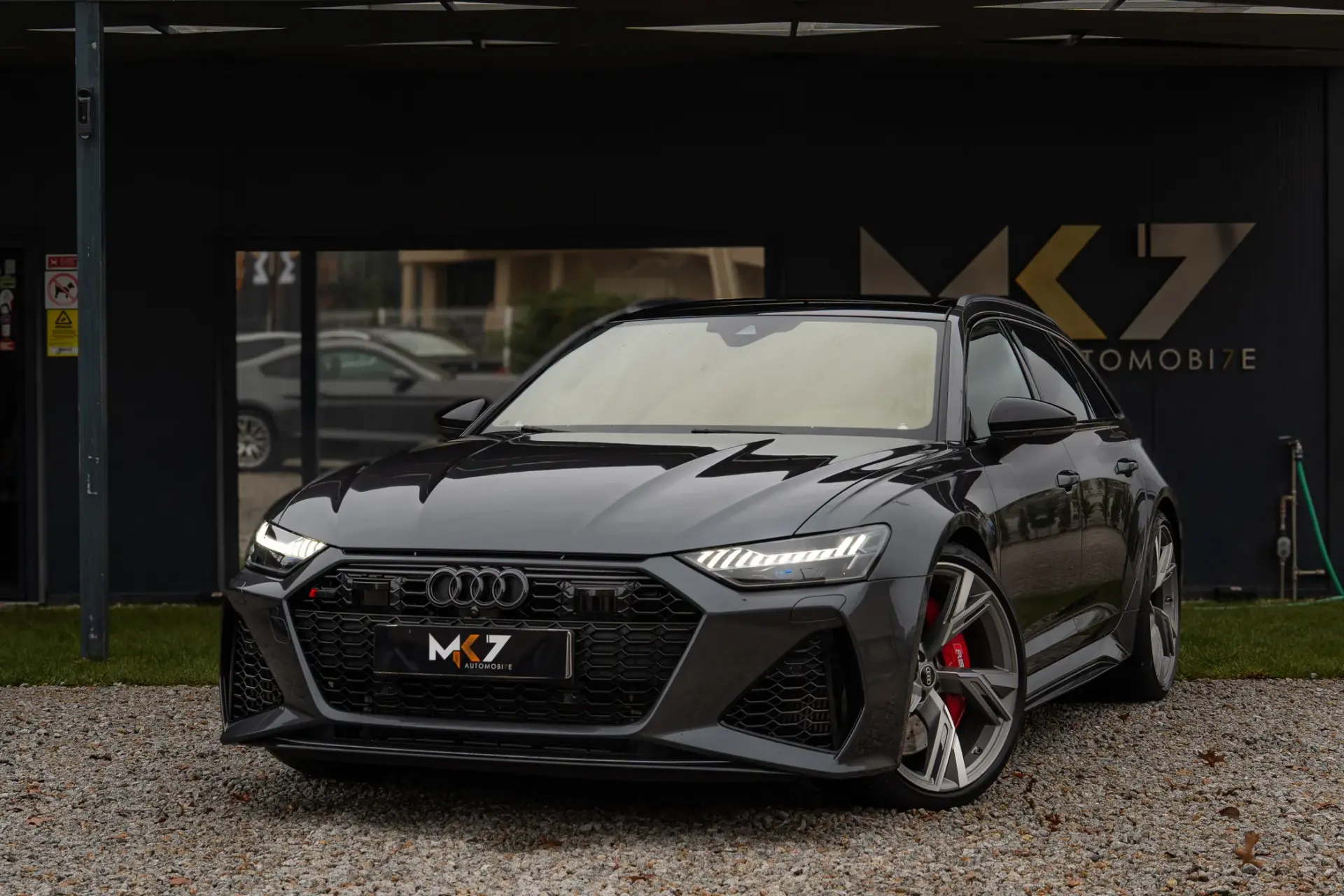 Audi RS6 Avant 4.0 TFSi Plus quattro Tiptronic 1