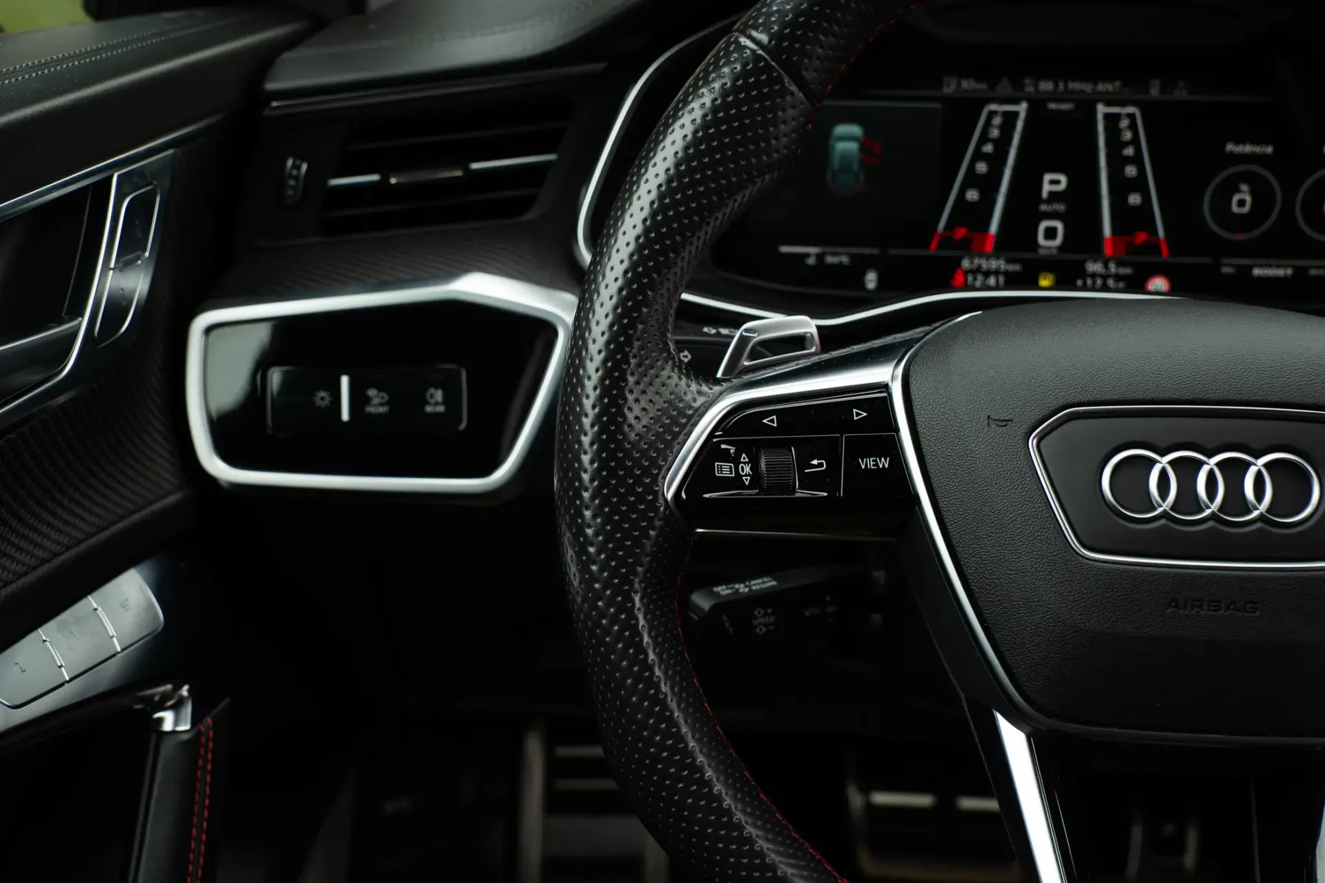 Audi RS6 Avant 4.0 TFSi Plus quattro Tiptronic 27