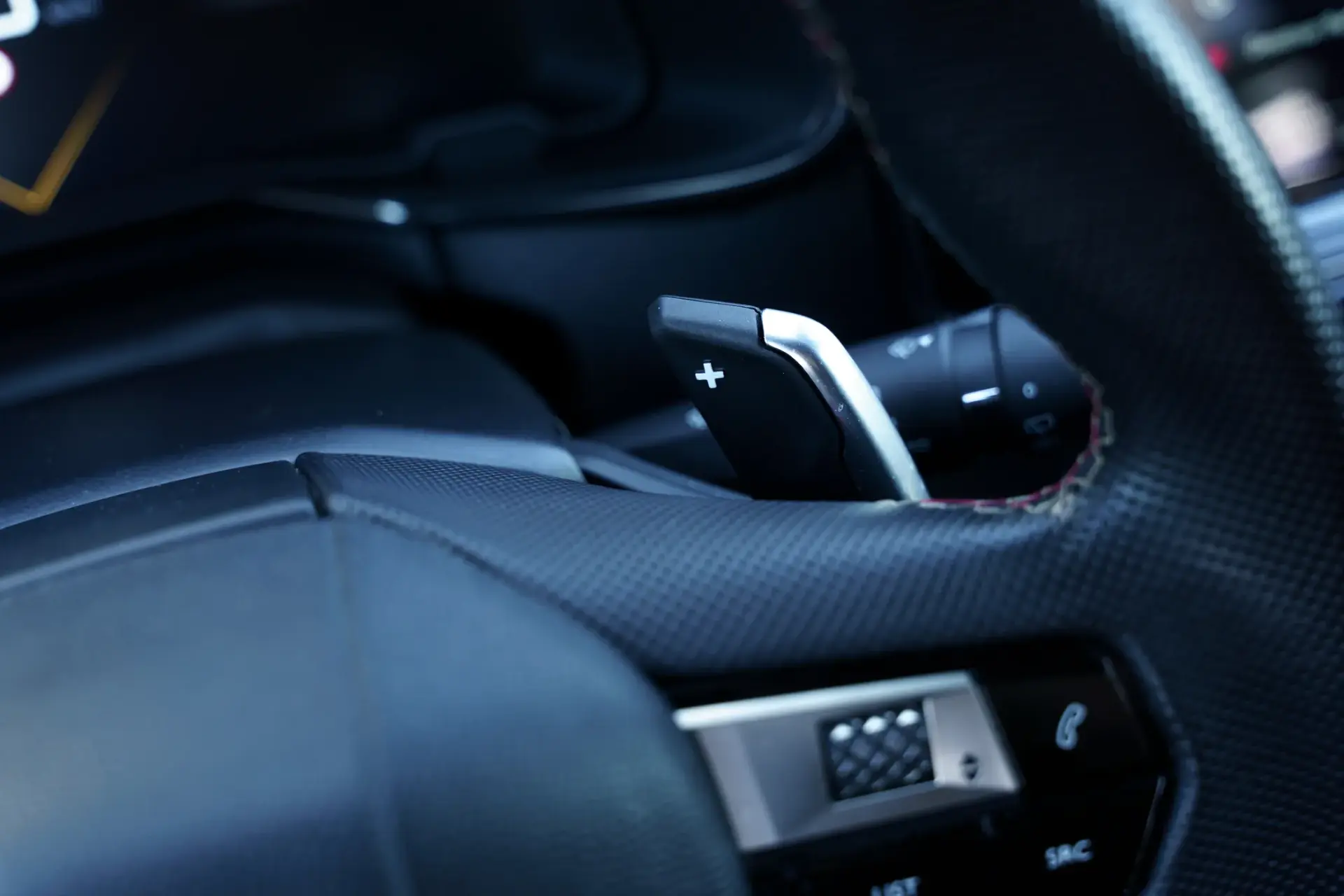 DS DS7 Crossback 2.0 BlueHDi Performance Line EAT8 23