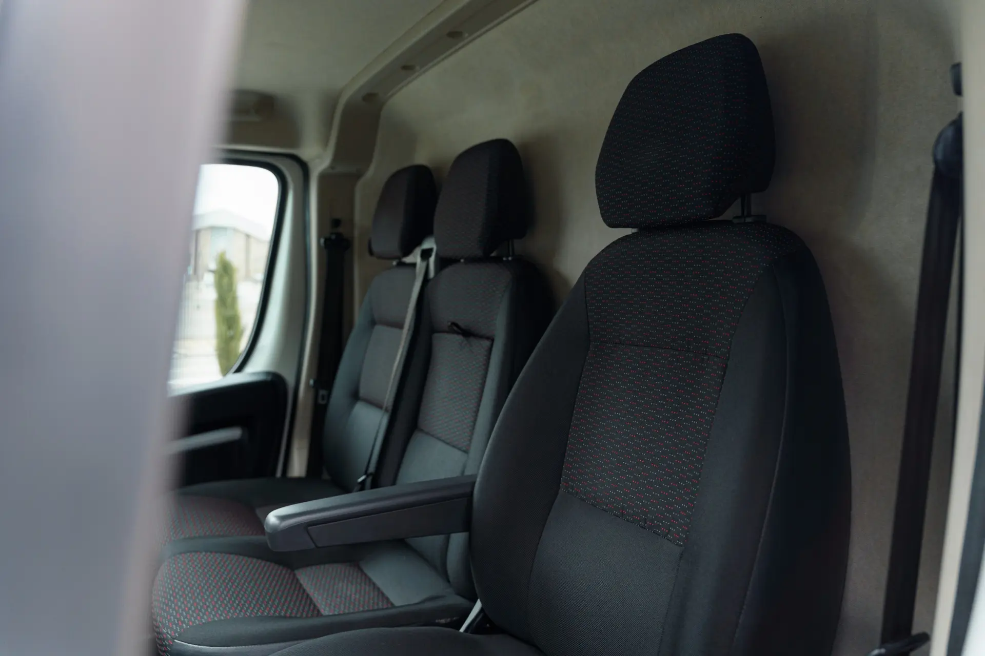 Peugeot Boxer 2.2 BlueHDi 335 L2 CD 6