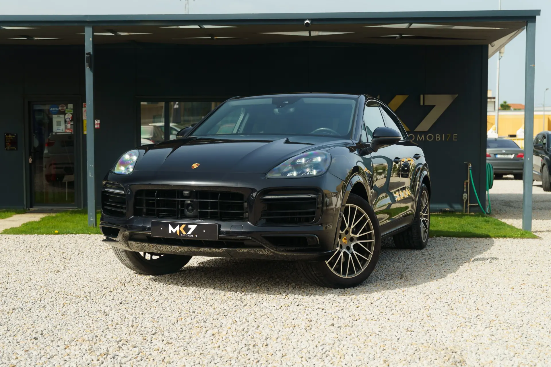 Porsche Cayenne Coupé E-Hybrid Platinum Edition 1