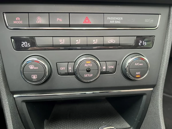 SEAT Leon X-Perience 2.0 TDi DSG 4Drive 35