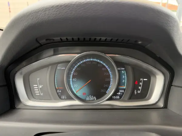 Volvo XC 70 2.0 D4 DYNAMIQUE SUMMUM GEARTRONIC 27