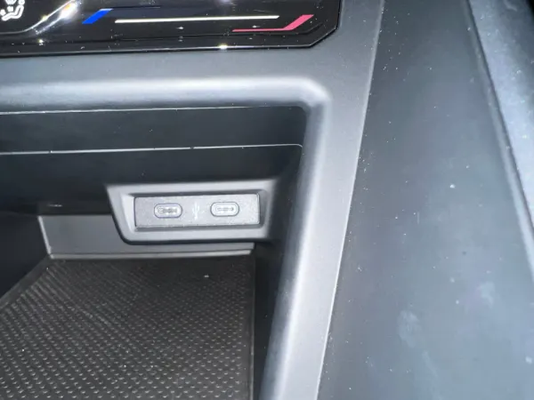 Volkswagen Taigo 1.0 TSI R LINE DSG 110 cv 42