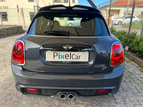 MINI 5 Portas Cooper SD 8