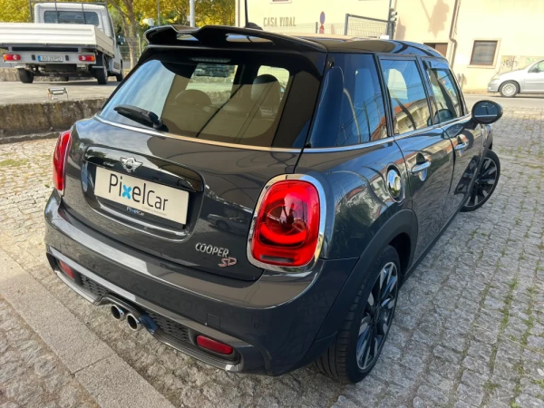 MINI 5 Portas Cooper SD 6