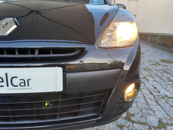 Renault Clio 1.2 16V GT 3p 11