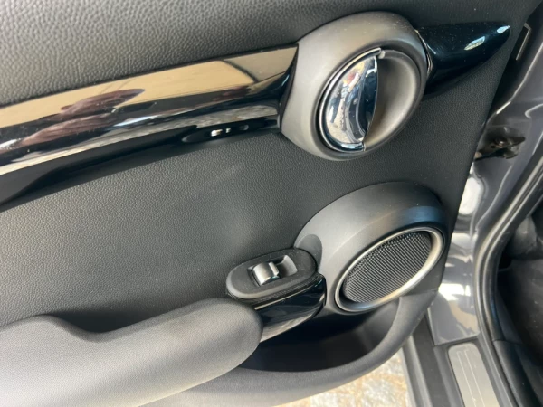 MINI 5 Portas Cooper SD 41