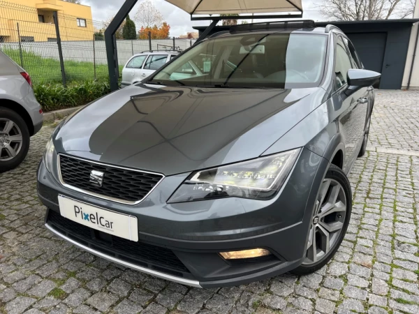 SEAT Leon X-Perience 2.0 TDi DSG 4Drive 1
