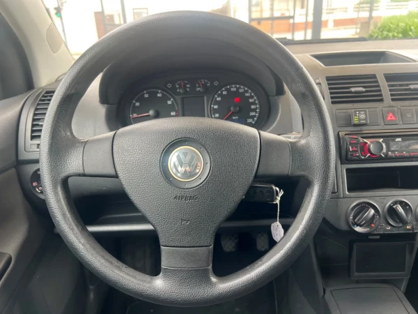 Volkswagen Polo 1.2 CONFORTLINE 5p GPL 21