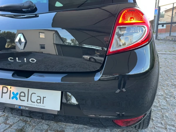 Renault Clio 1.2 16V GT 3p 12