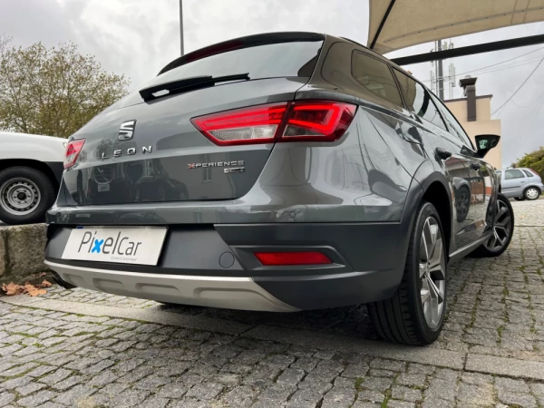 SEAT Leon X-Perience 2.0 TDi DSG 4Drive 7