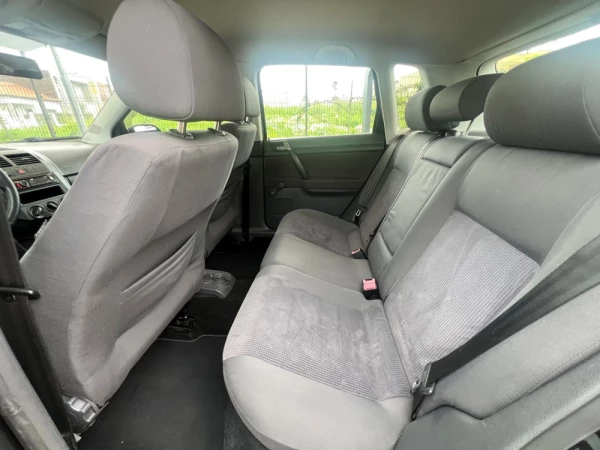 Volkswagen Polo 1.2 CONFORTLINE 5p GPL 28