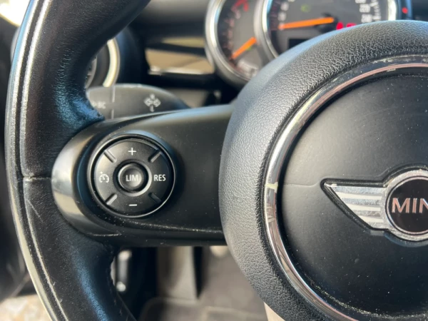 MINI 5 Portas Cooper SD 27