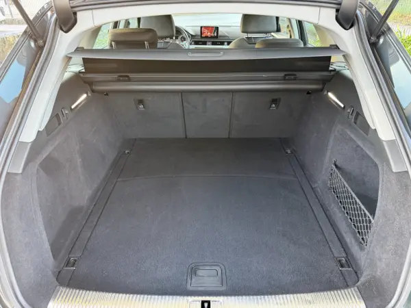 Audi A4 Avant 35 TDI S tronic 42